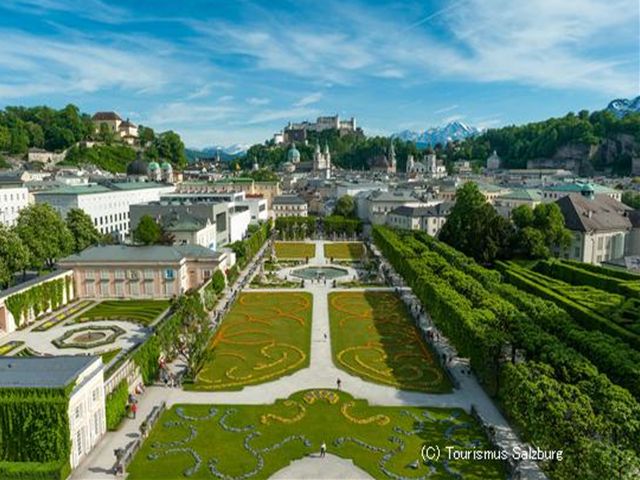 オーストリア ミラベル宮殿の観光 見所について 現地オプショナルツアーの みゅう