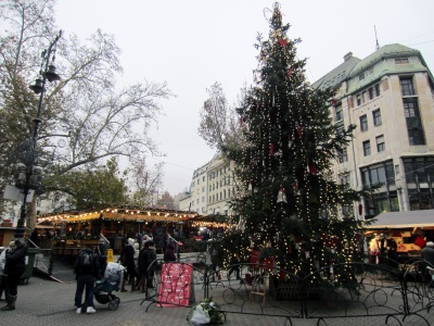 ブダペストのクリスマスマーケットもオープンしました みゅうウィーンさんの旅行ブログ トラベルコ