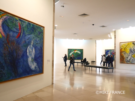 ため息モノの絵画に囲まれる ニース シャガール美術館 みゅうパリブログ オプショナルツアー 現地ツアーの みゅう