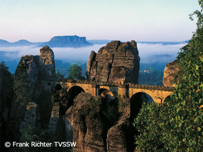 プライベートツアー マイセン ザクセンスイスとエルベ川遊覧 1日観光 ドレスデンオプショナルツアー オプショナルツアー 現地ツアーの みゅう